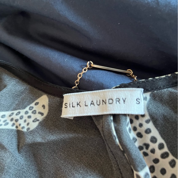 Silk Laundry short sleeve bias dress - Jaguar print - Picture 6 of 8